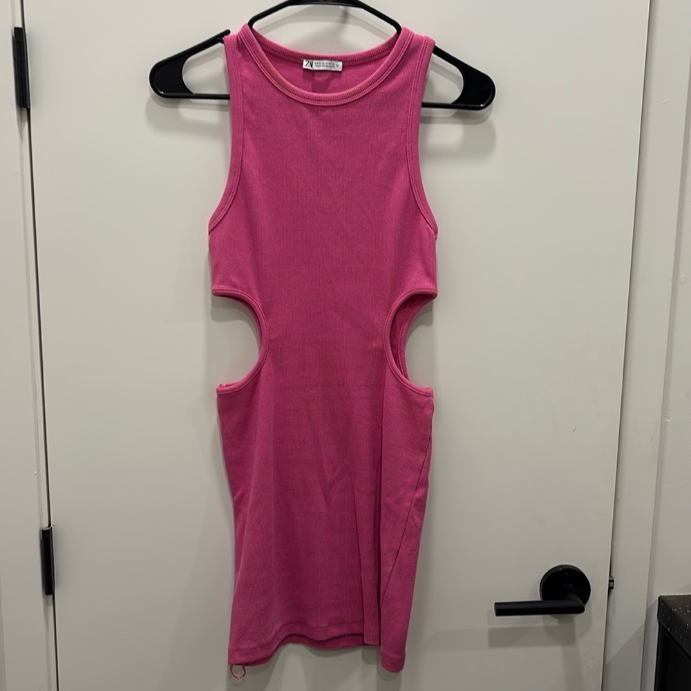 Zara Women’s Medium Ribbed Pink Dress with Side Cut-Outs